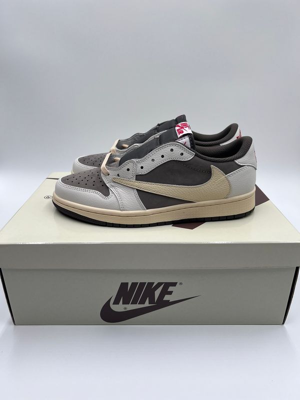 Air Jordan 1 Low x Travis Scott Reverse Mocha
