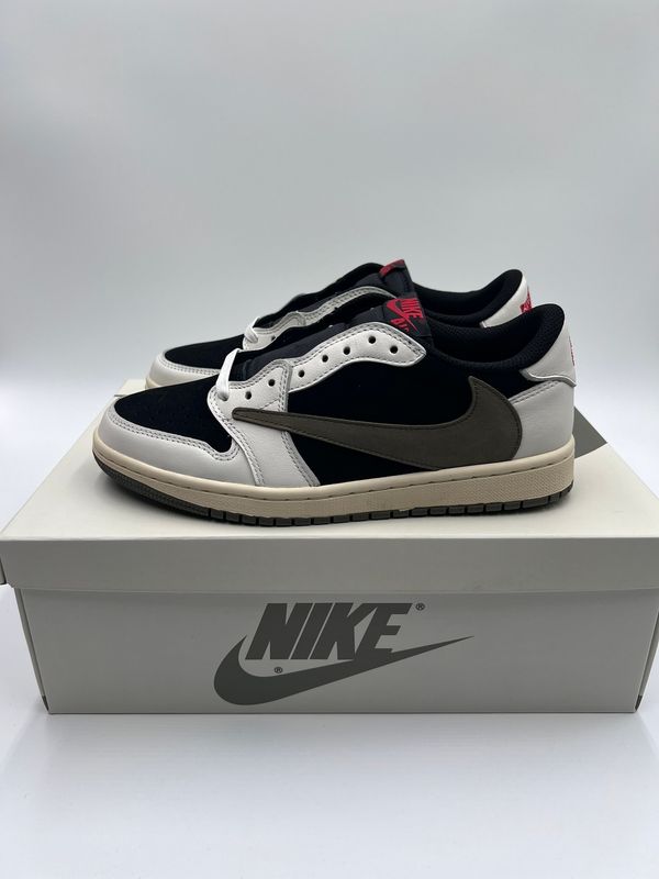 Air Jordan 1 Low x Travis Scott Olive