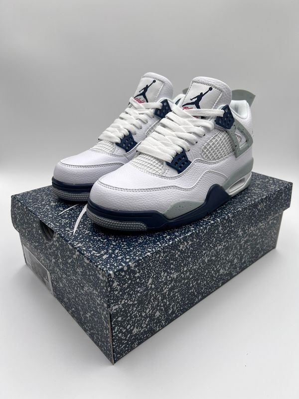 Air Jordan 4 Retro Midnight Navy