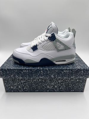Air Jordan 4 Retro Midnight Navy