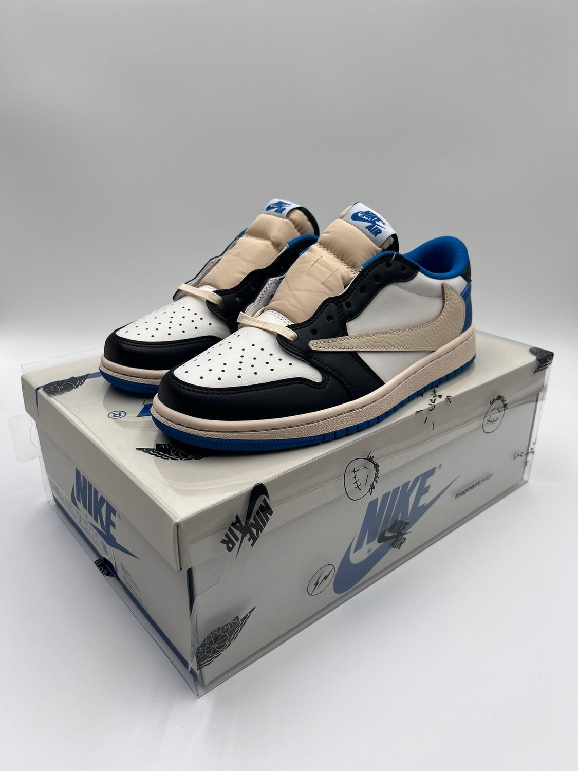 Air Jordan 1 Low x Travis Scott Fragment