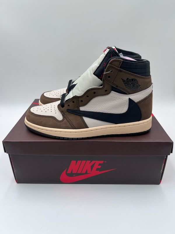 Air Jordan 1 High x Travis Scott Mocha
