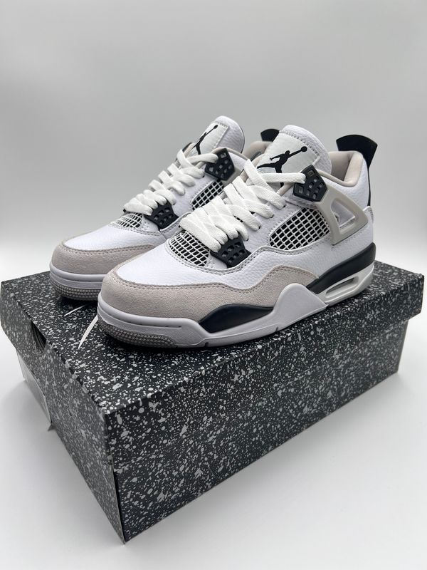 Air Jordan 4 Retro Military Black
