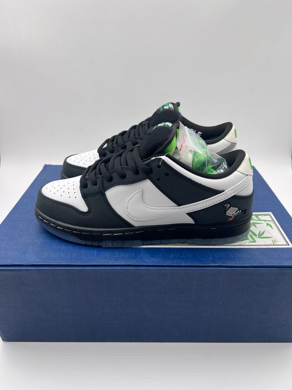 SB Dunk Low Pigeon