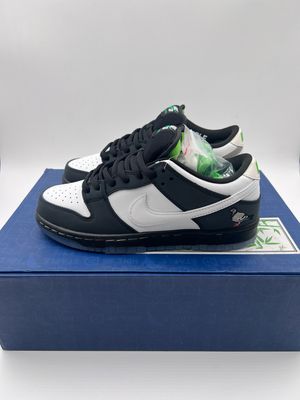SB Dunk Low Pigeon
