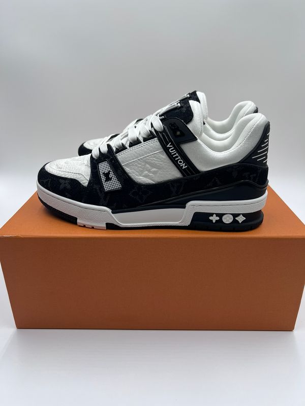Black &amp; White Trainer Sneakers
