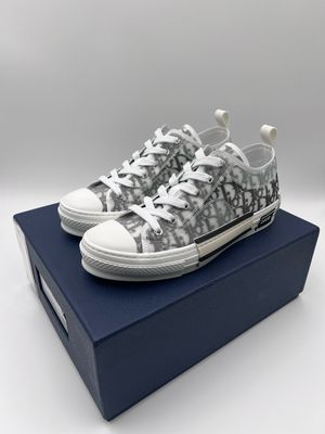 B23 Low Top Sneakers