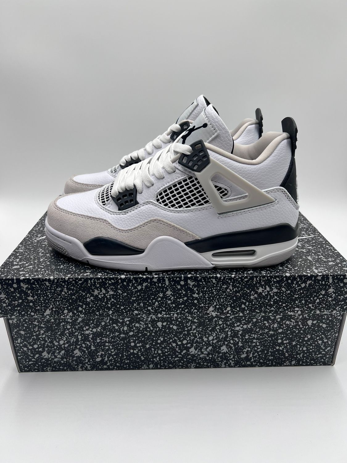 Air Jordan 4 Retro Military Black