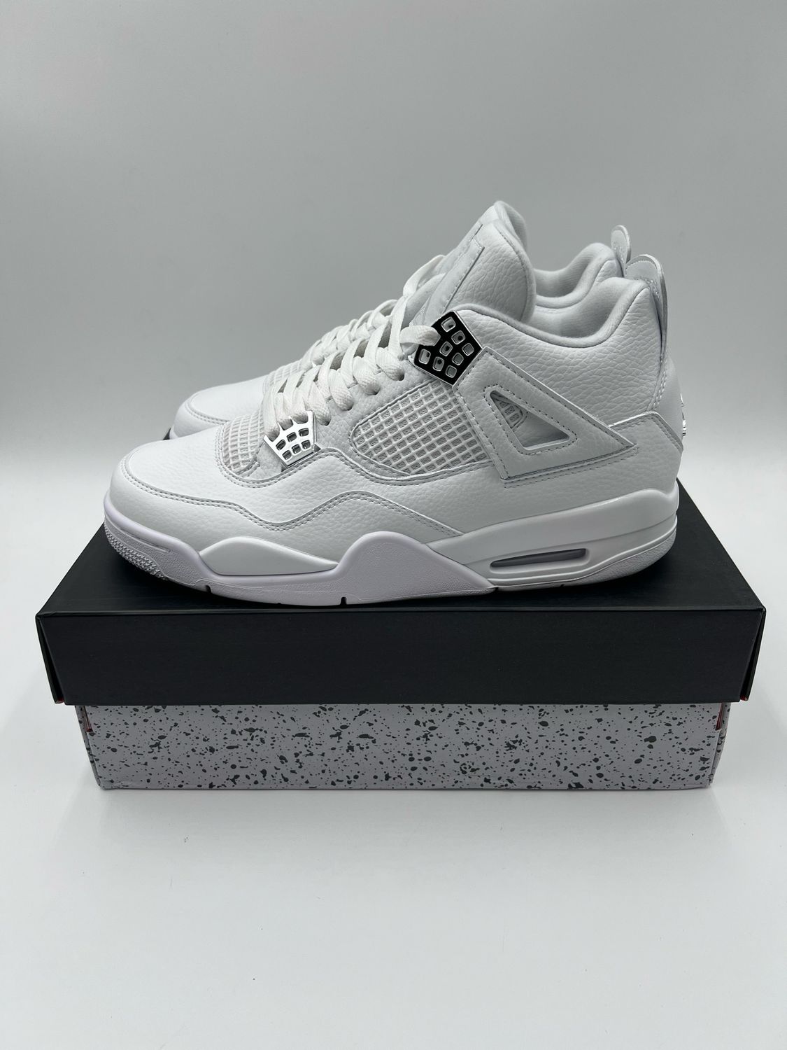 Air Jordan 4 Retro Pure Money