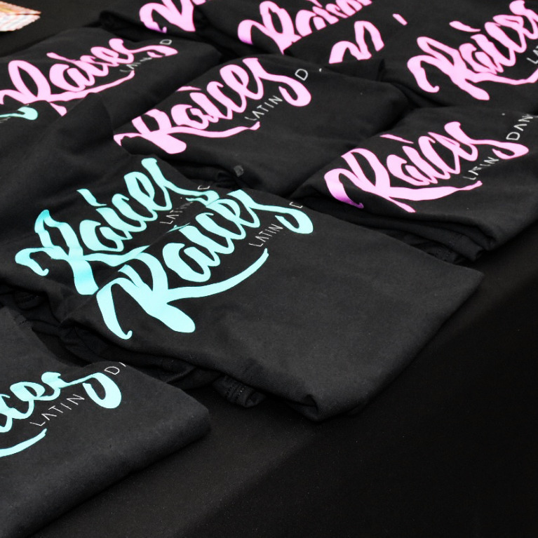 Ladies Blk &amp; Pink Raices Tee