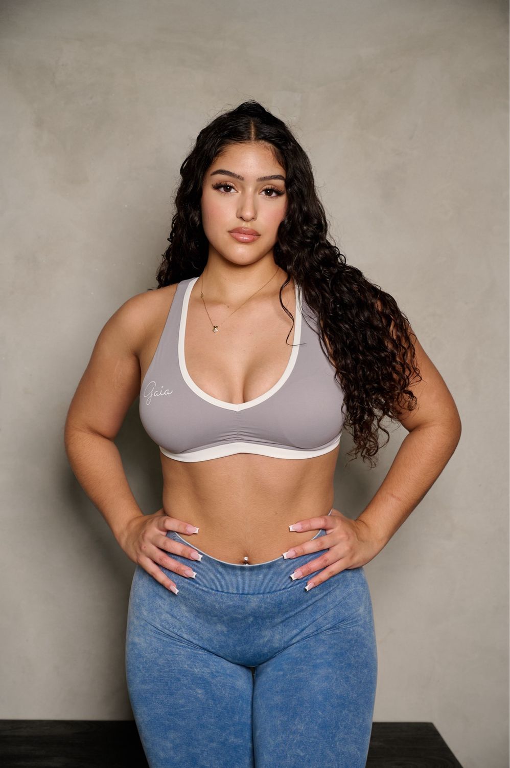 GREY AND WHITE SPORTS BRA