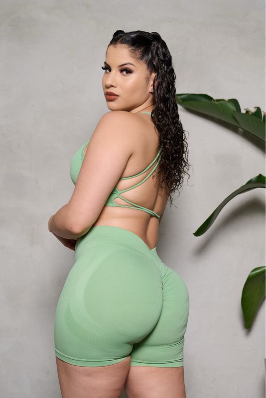 Avocado V-Back Scrunch Biker Shorts