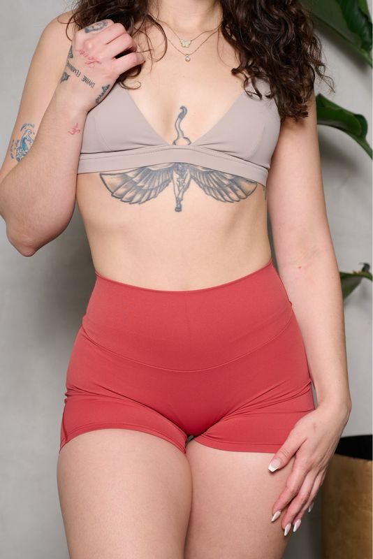 Burgundy Scrunch Butt Pocket Shorts