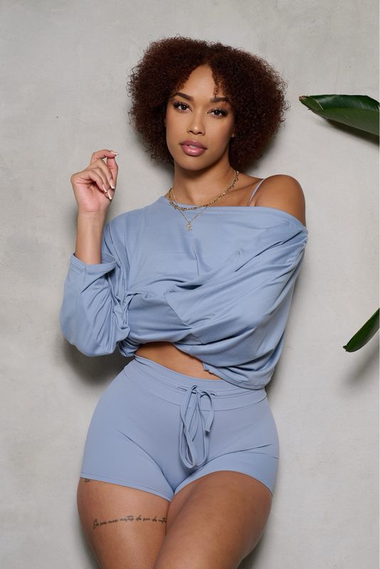 Blue Sorbet Lounge Bra + Oversized Cropped Long Sleeve