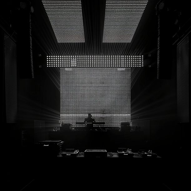 Show Pix 24