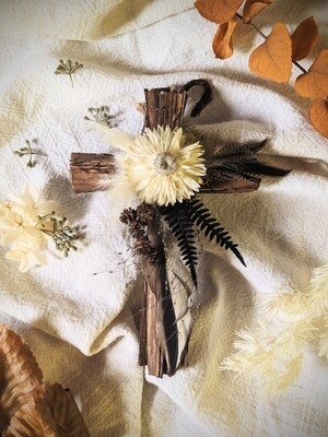 6" Cedar Cross 00270