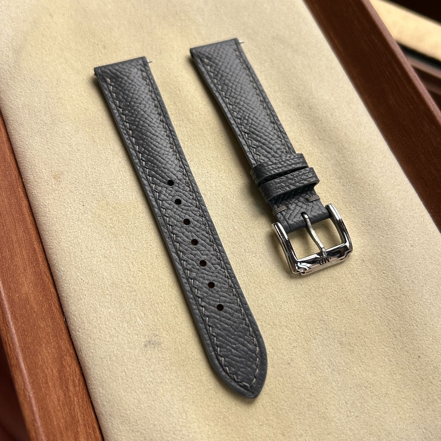 ROQUE Epsom Grey Leather Strap