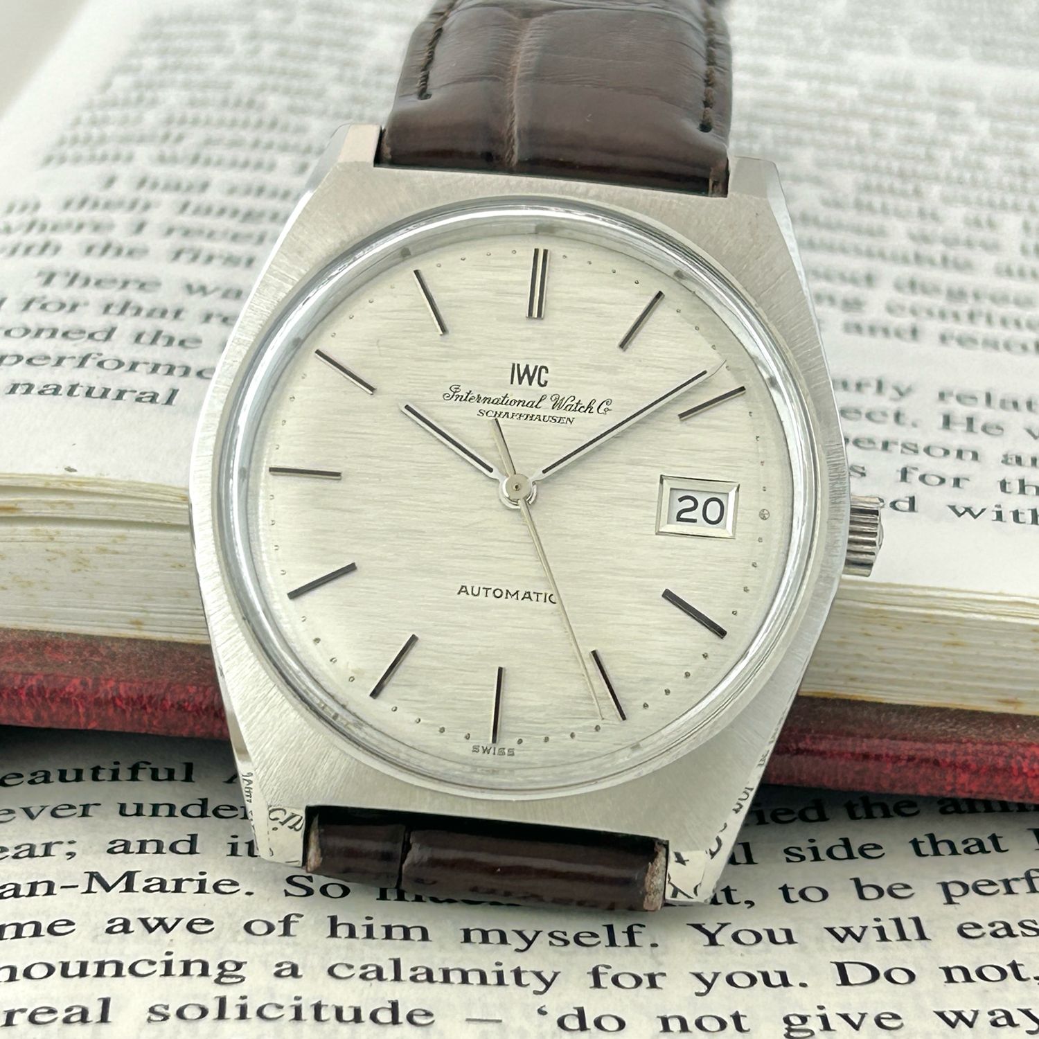 IWC Calatrava Shantung Dial Ref.1833 C.8541 36.0mm 1973