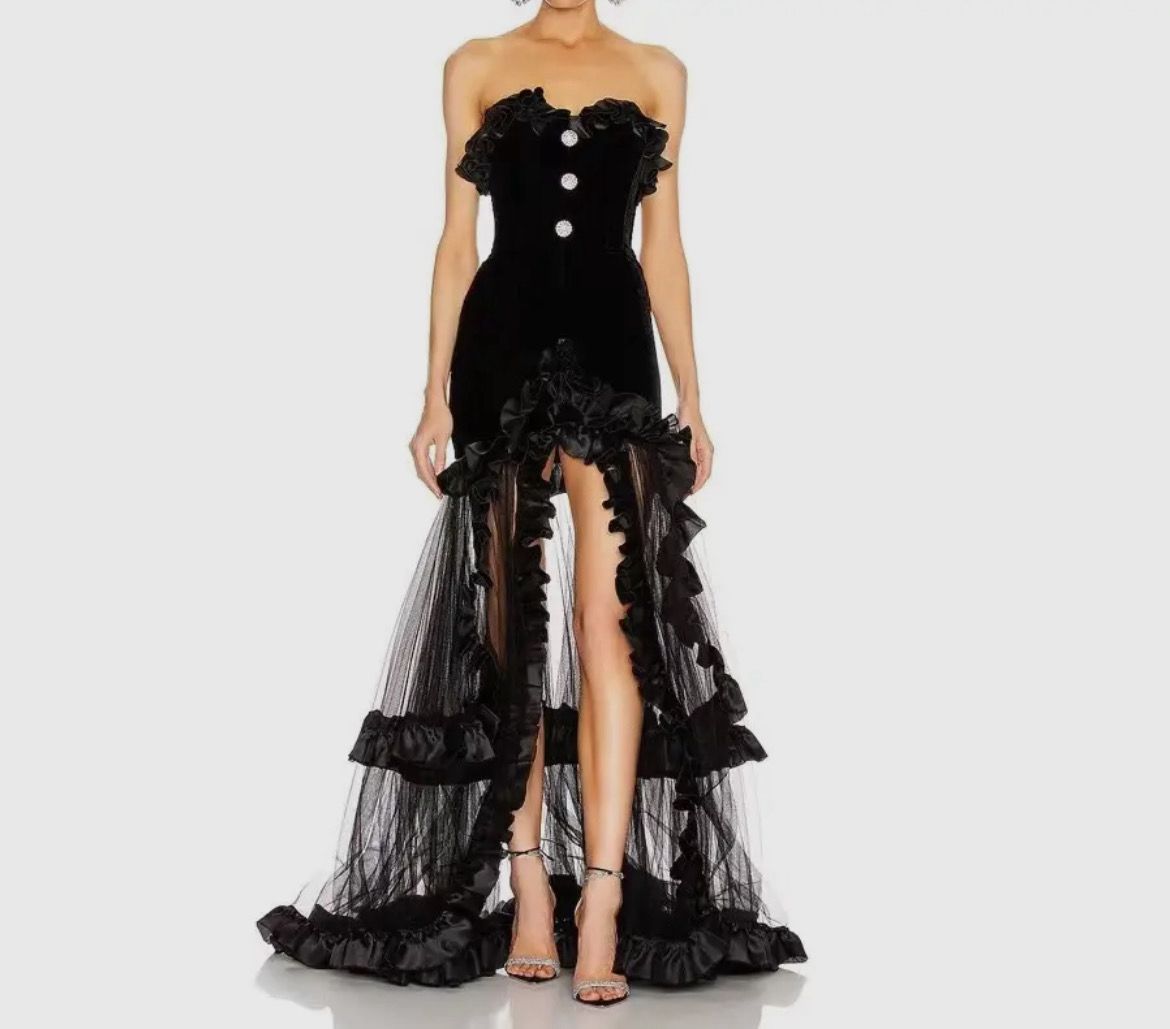 Elegant Strapless Tiered Black Gown