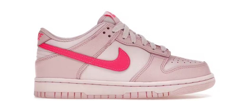 Nike Dunk Low Triple pink