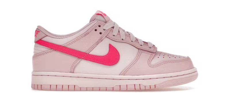 Nike Dunk Low Triple pink