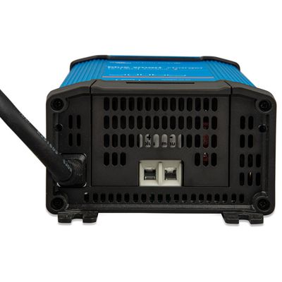 Victron Blue Smart IP22 Charger 12/15 (1)