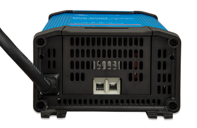 Victron Blue Smart IP22 Charger 12/20 (1)