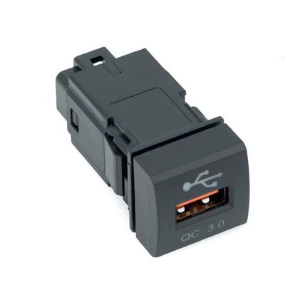 Lumeno Square QC3 Charger
