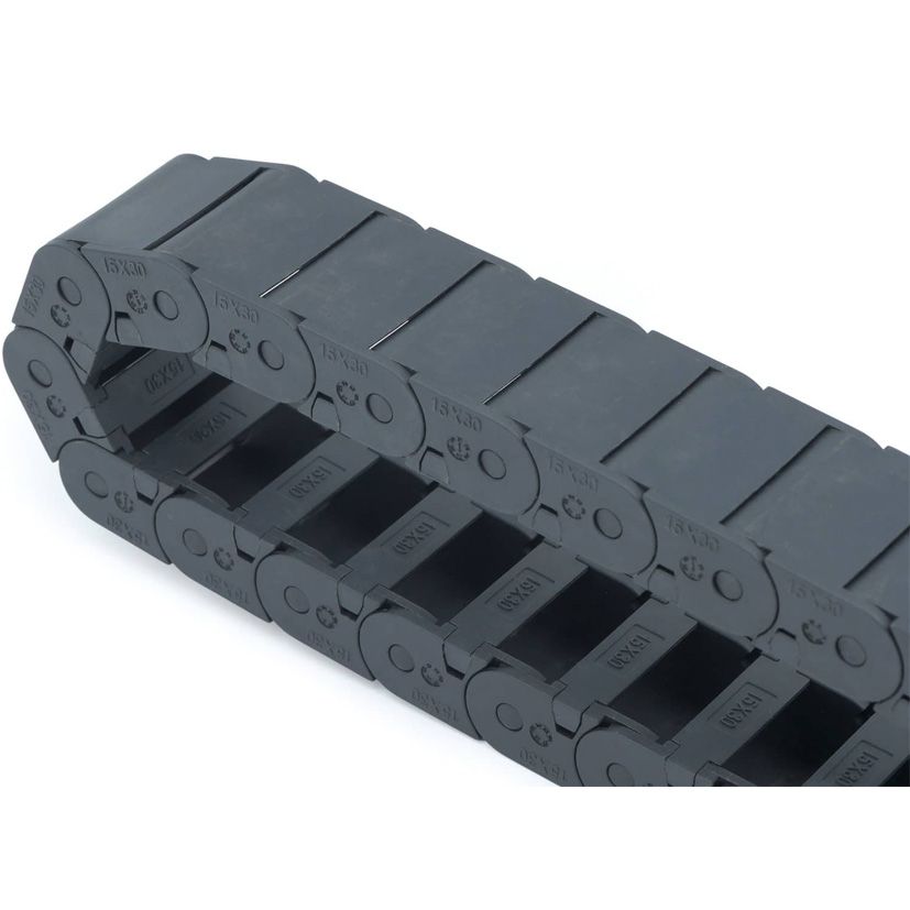 Drag Chain 15 × 30 mm – 1 m