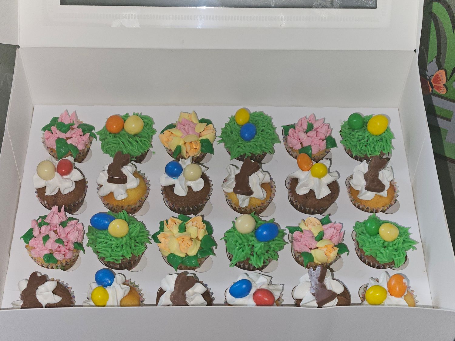 Mini cupcakes gevuld (per 12 of 24 te bestellen)