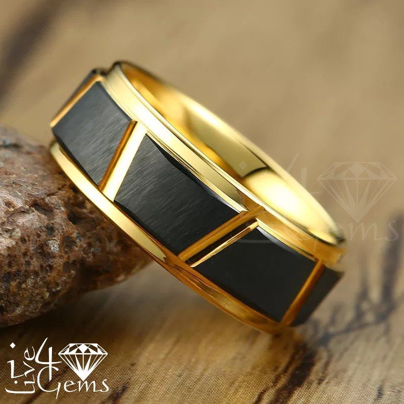 Tungsten Carbide Gold w Black Pattern Band