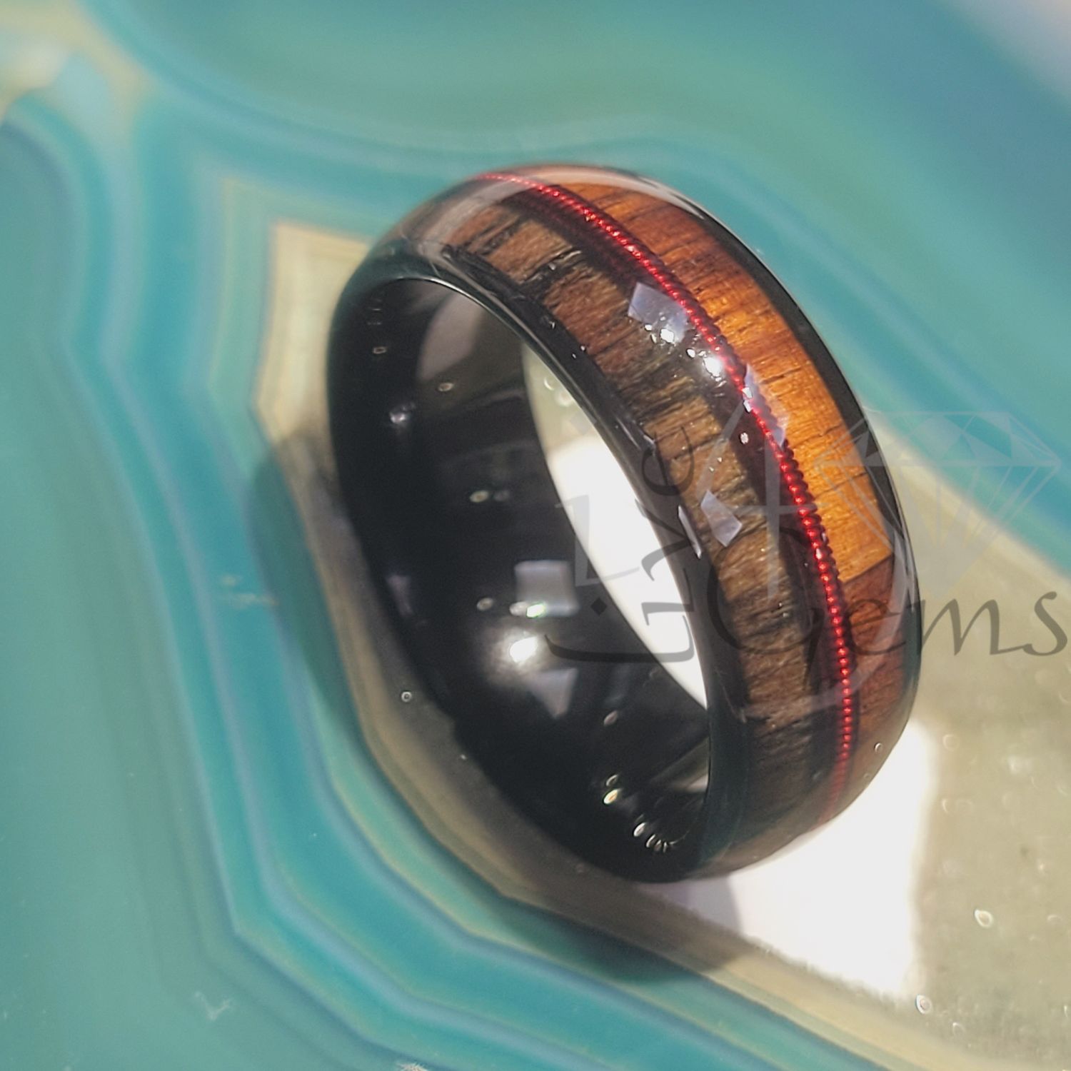 Tungsten Carbide  Wood w Red Ribbed Band 8mm