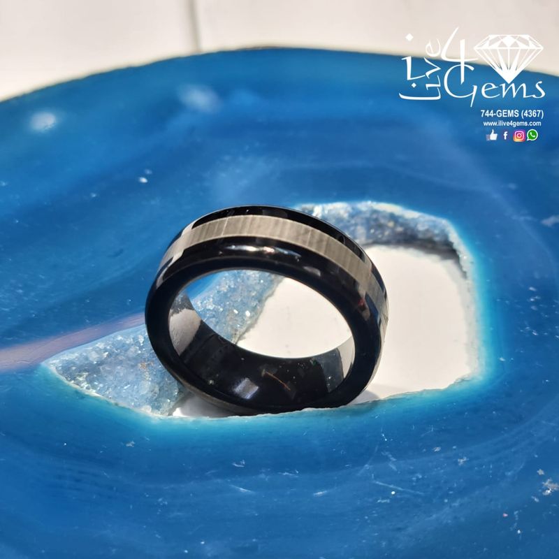 Tungsten Carbide Black w Matte Silver Band