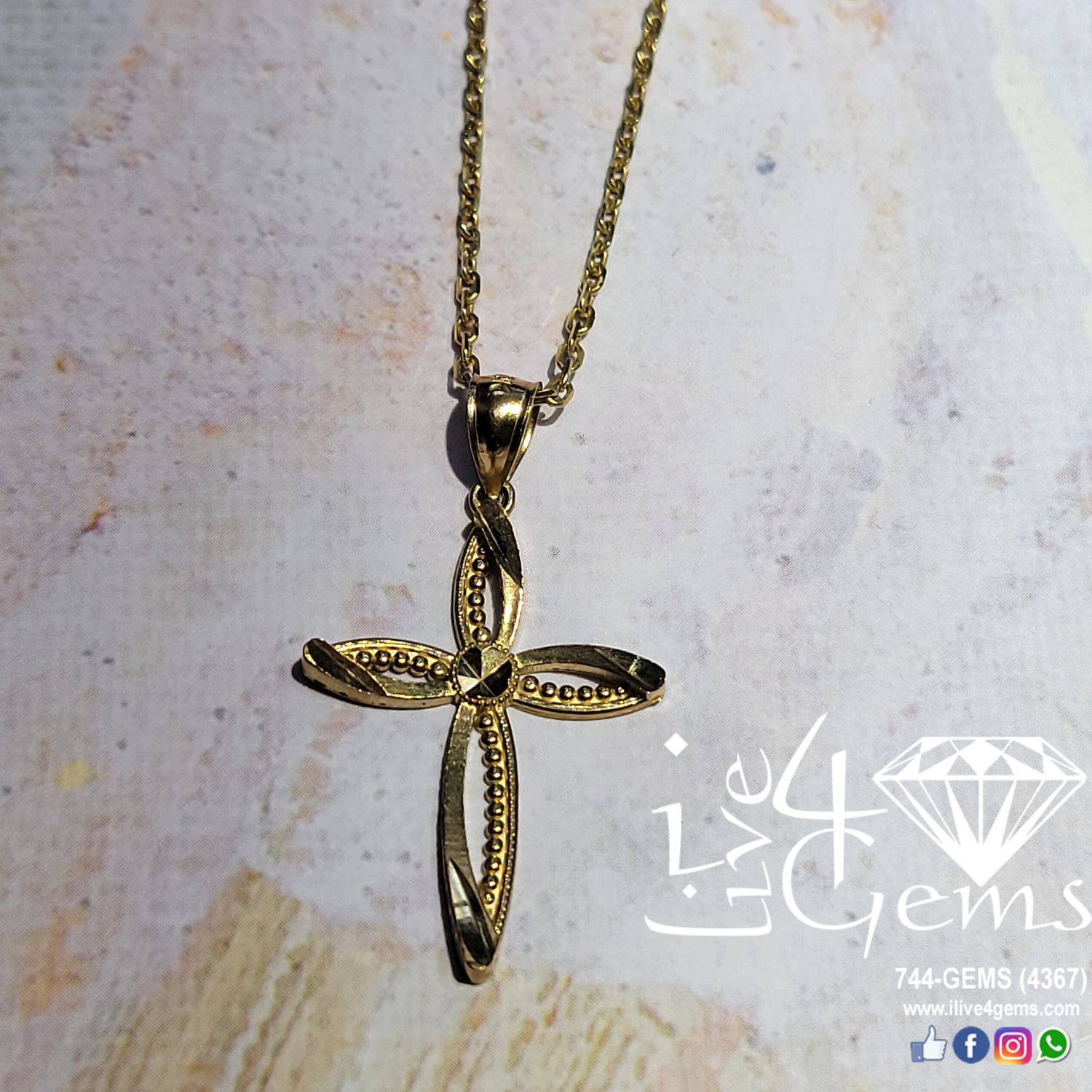 10kt Gold Vintage Cross Pendant w Chain