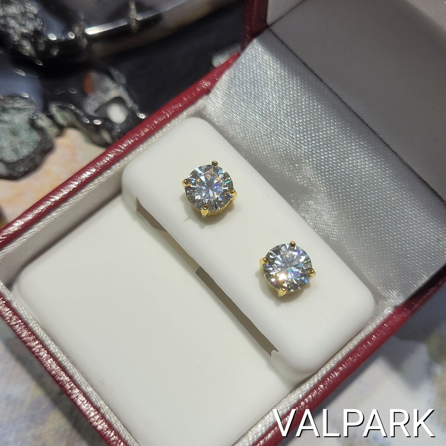 Silver Moissanite Stud- 2ct YG Plated 6.5mm 4 prong