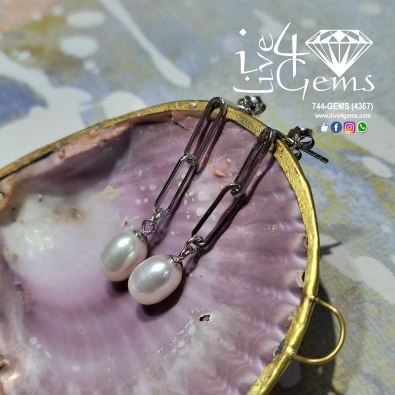 Silver Paperclip Pearl Earring