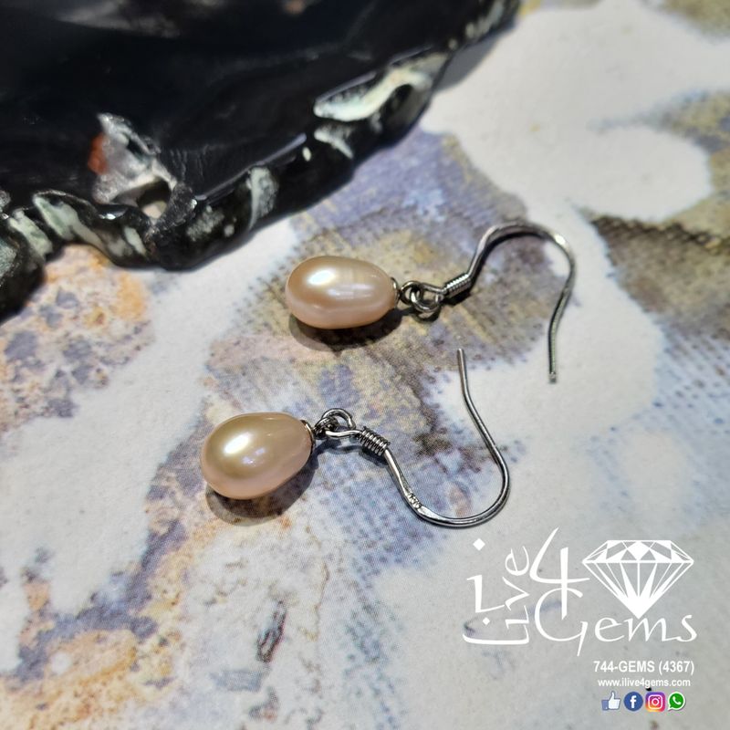 Silver Single Drop Pearl Hanging Earring Peach