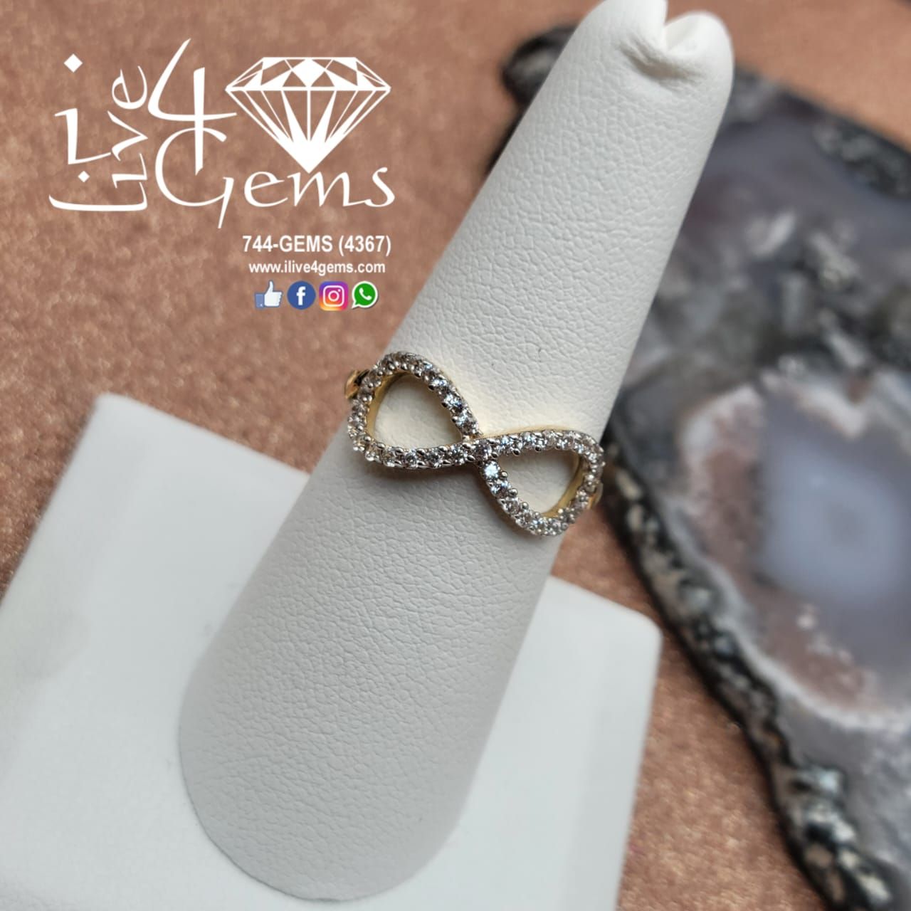 10kty Cz Infinity Pattern Band Ring