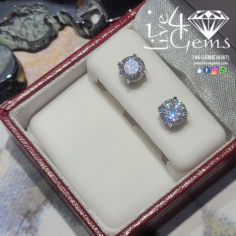 Silver Moissanite Stud- 1ct  5mm 4 prong VS Dcolour