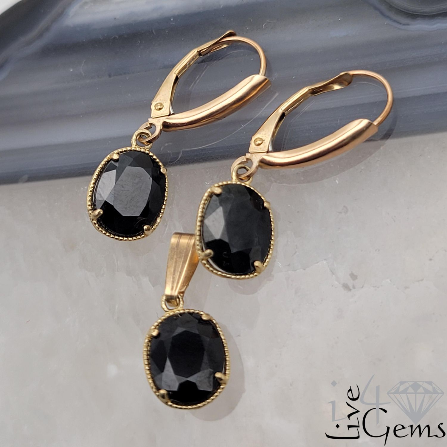 10kt 9x7mm Sapphire 4ct Earring/Pendant w Chain