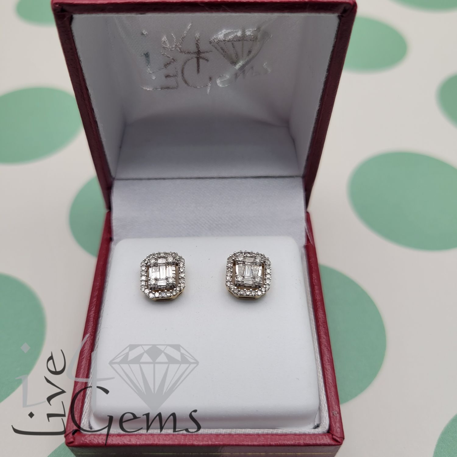 3/8ctw Baguette Cluster Stud 10kty
