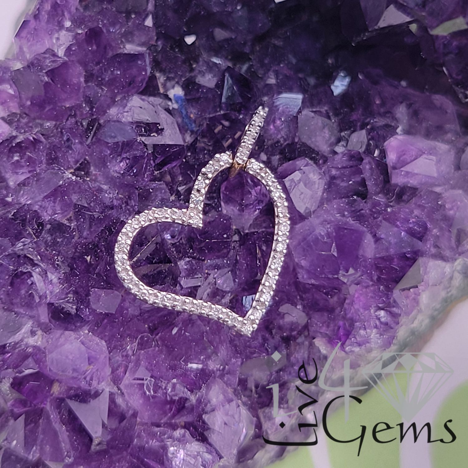 1/12ctw Diamond 10kty Heart Pendant