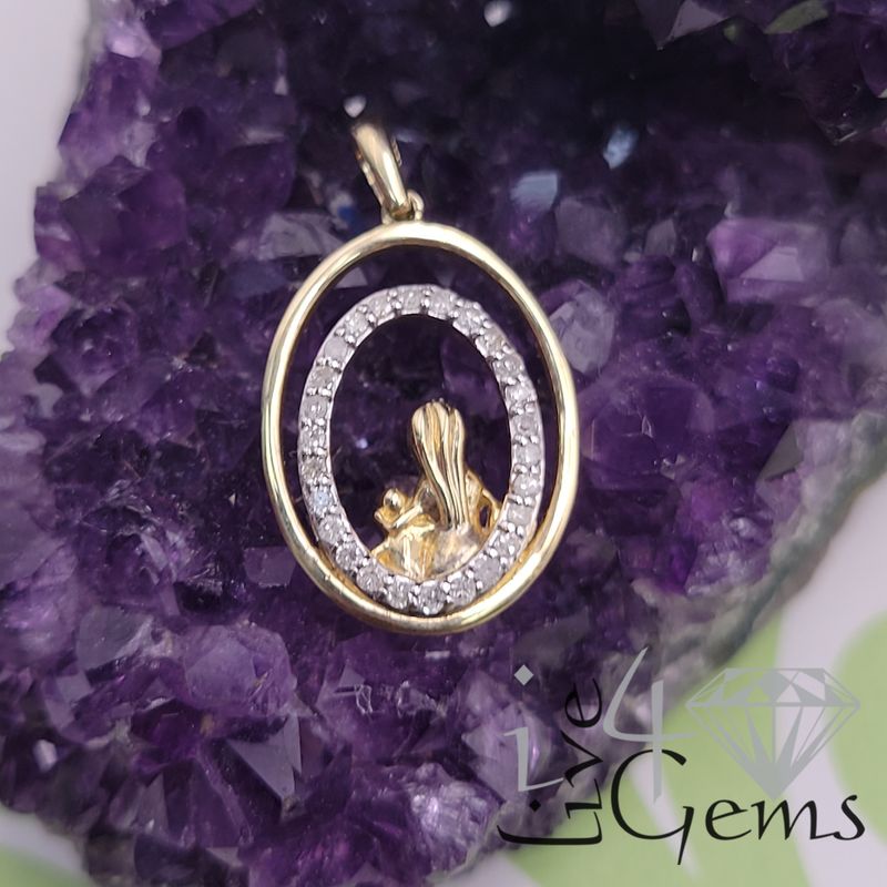 10kty 1/5ctw Dia Oval Mom/Child Pendant