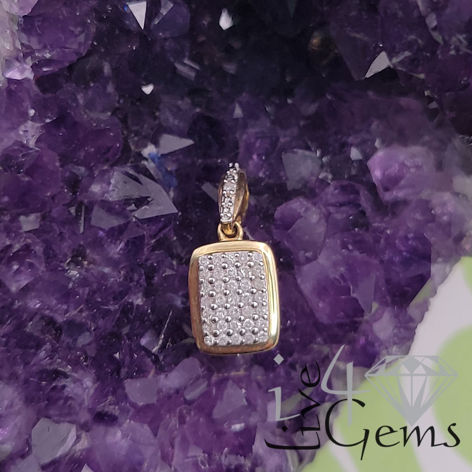 10kt 1/10ctw Rectangle Pendant