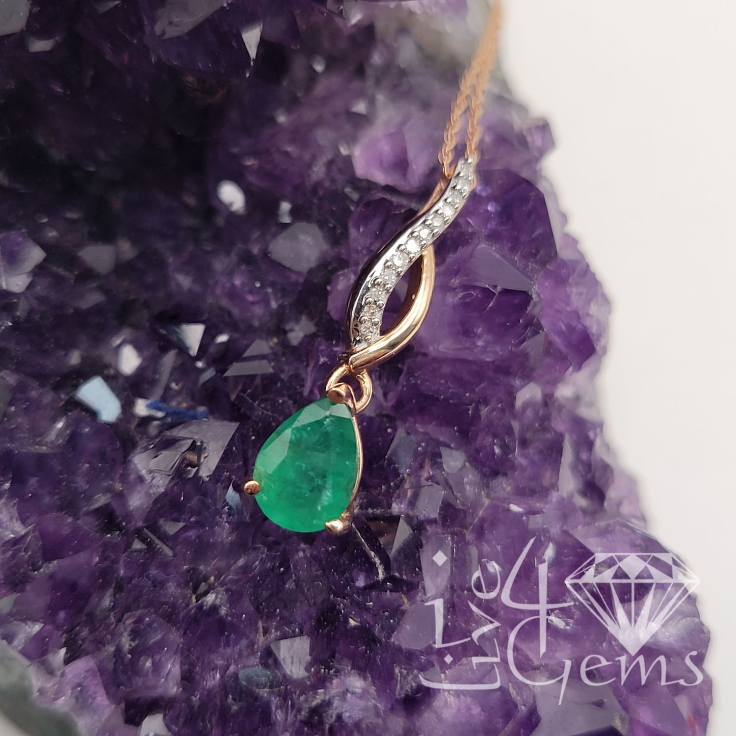 10ktr Dia Emerald Pear Pendant/Chain