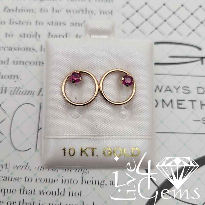 10kt Ruby Circle 4mm Stud