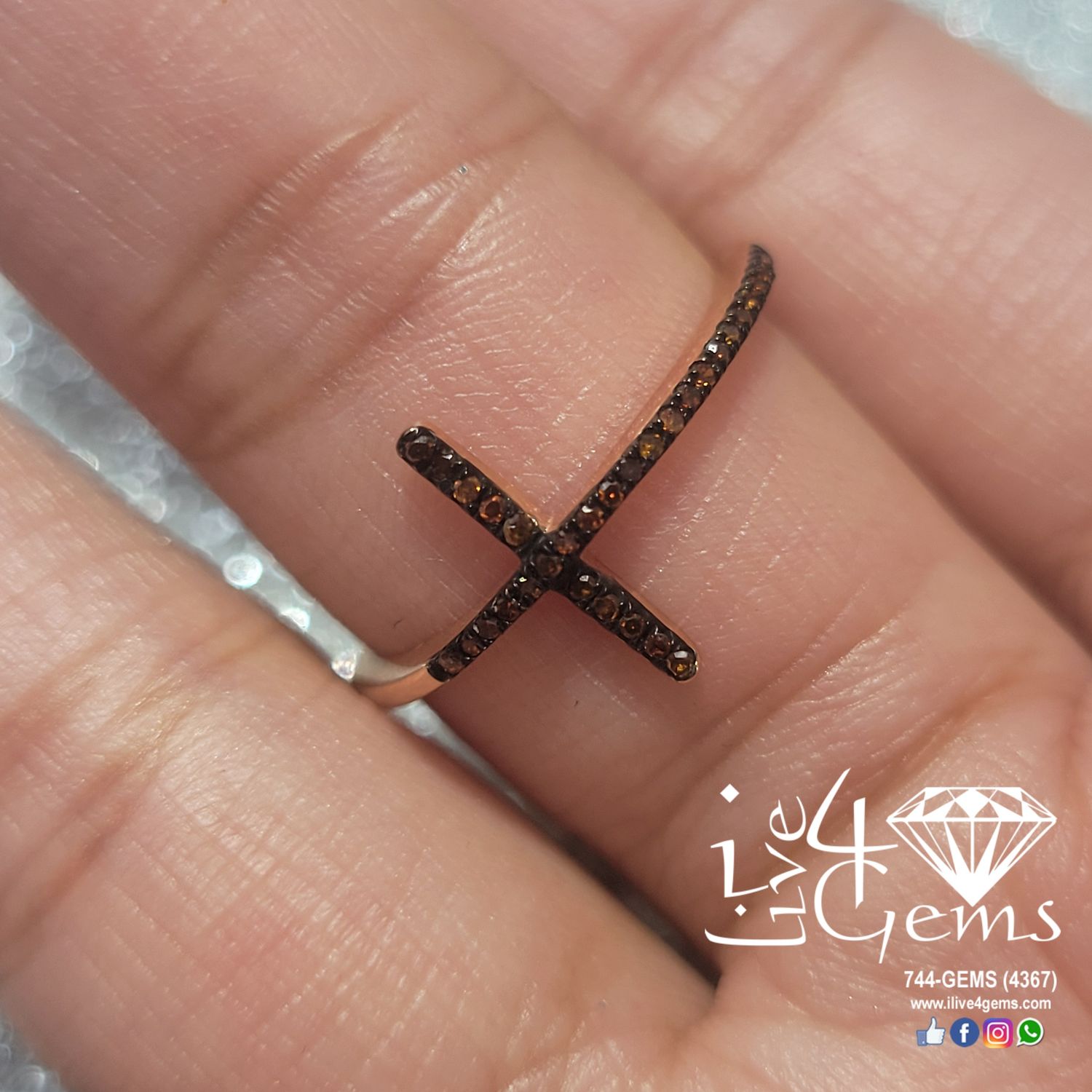 10ktr 1/10ctw Red Diamond Cross Ring Rose Gold
