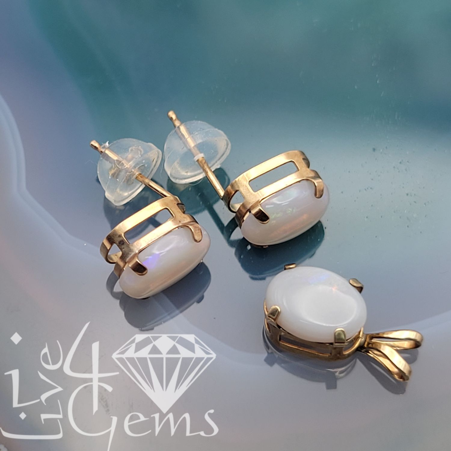 10kt Opal Stud w Pendant Set