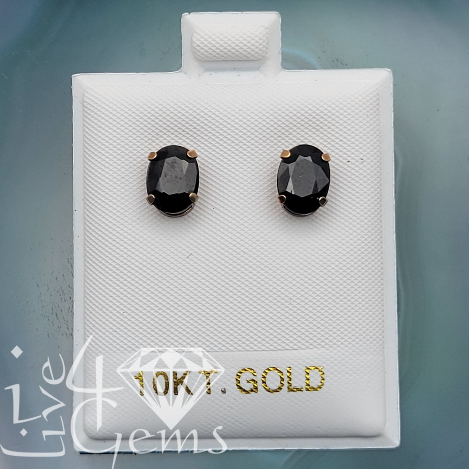 10kty Black Onyx Studs