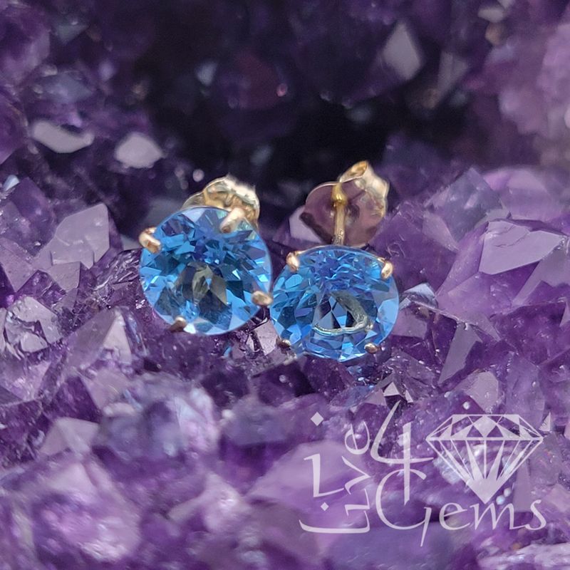 14kt Blue Topaz 6mm Stud